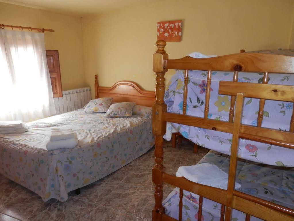Hostal El Portalico Linares de Mora Exterior foto