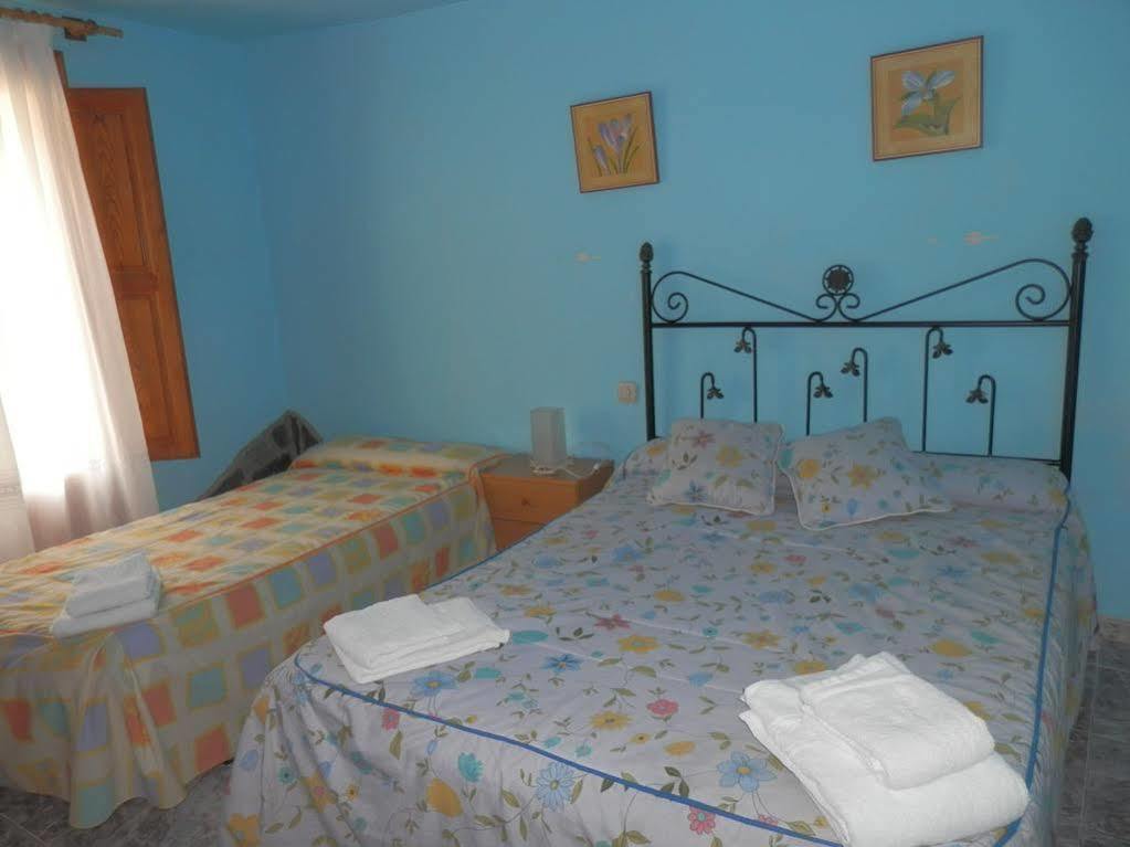 Hostal El Portalico Linares de Mora Exterior foto